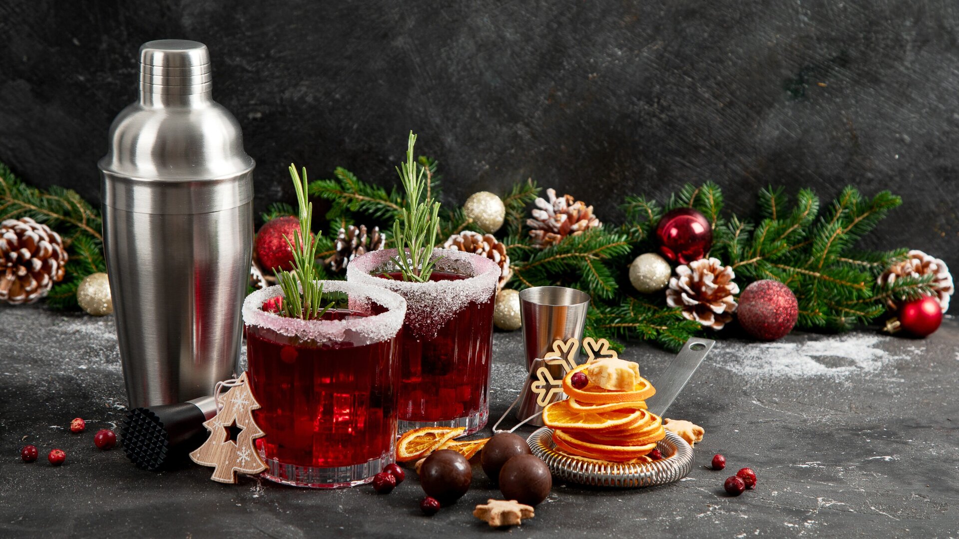 Vodka cocktails for the winter holidays: recipes and tips