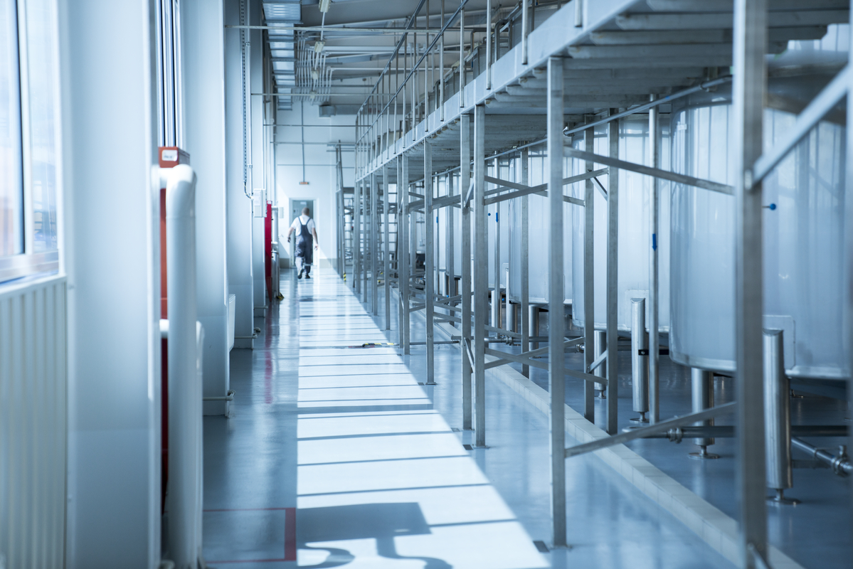 distilled alcoholic beverage