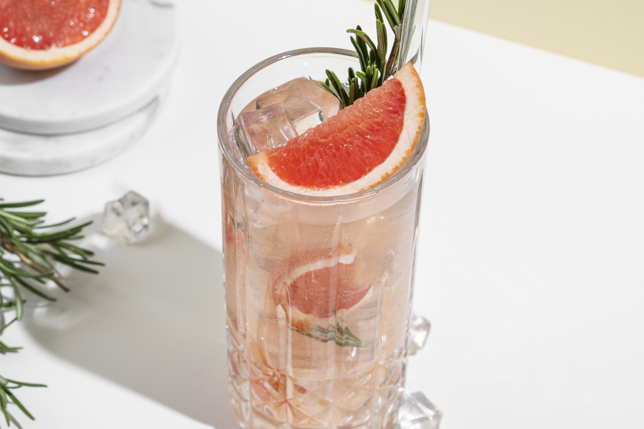 vodka cocktail with grapefruit and nemiroff
