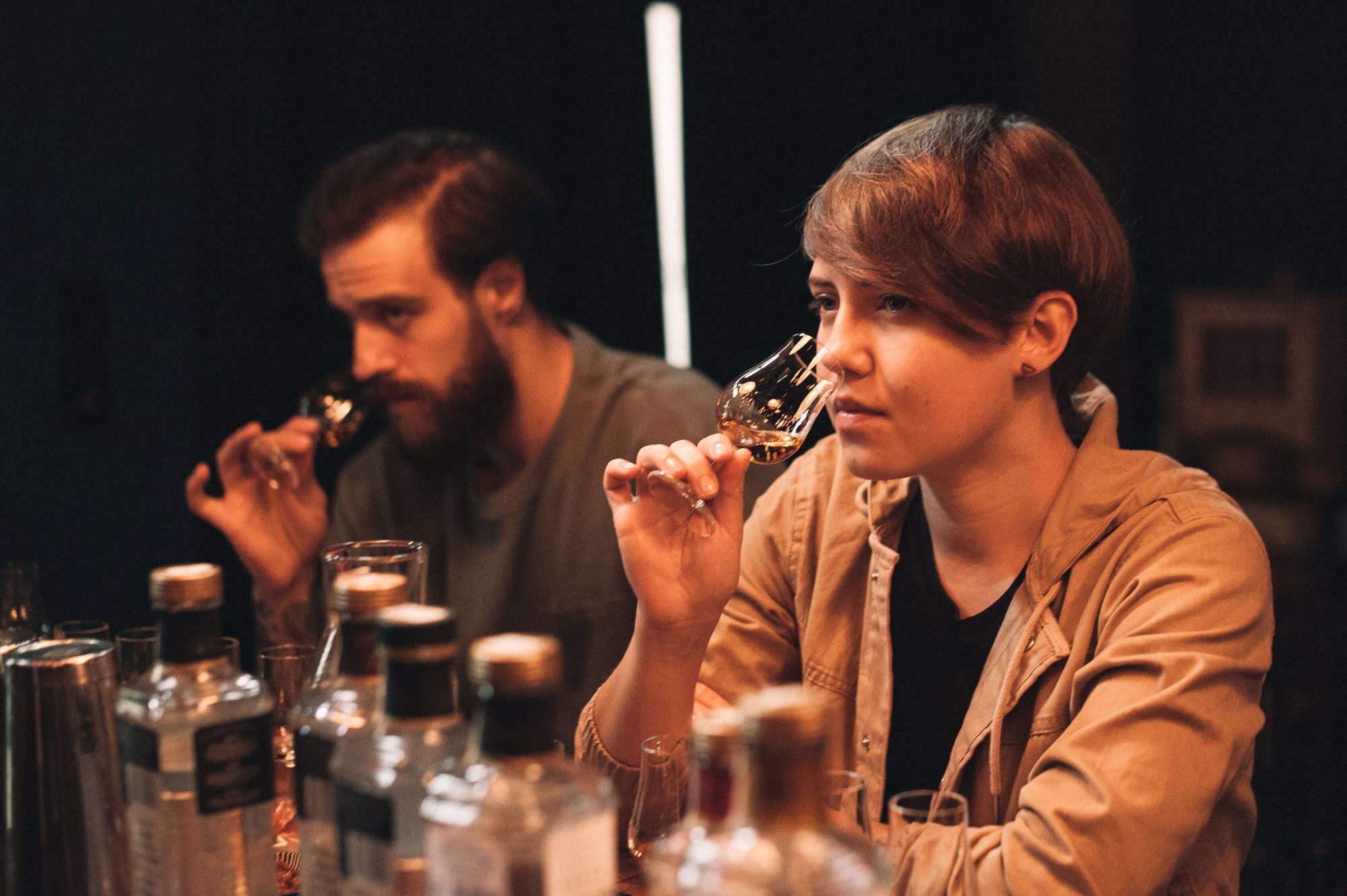 how to properly organize an alcohol tasting for friends