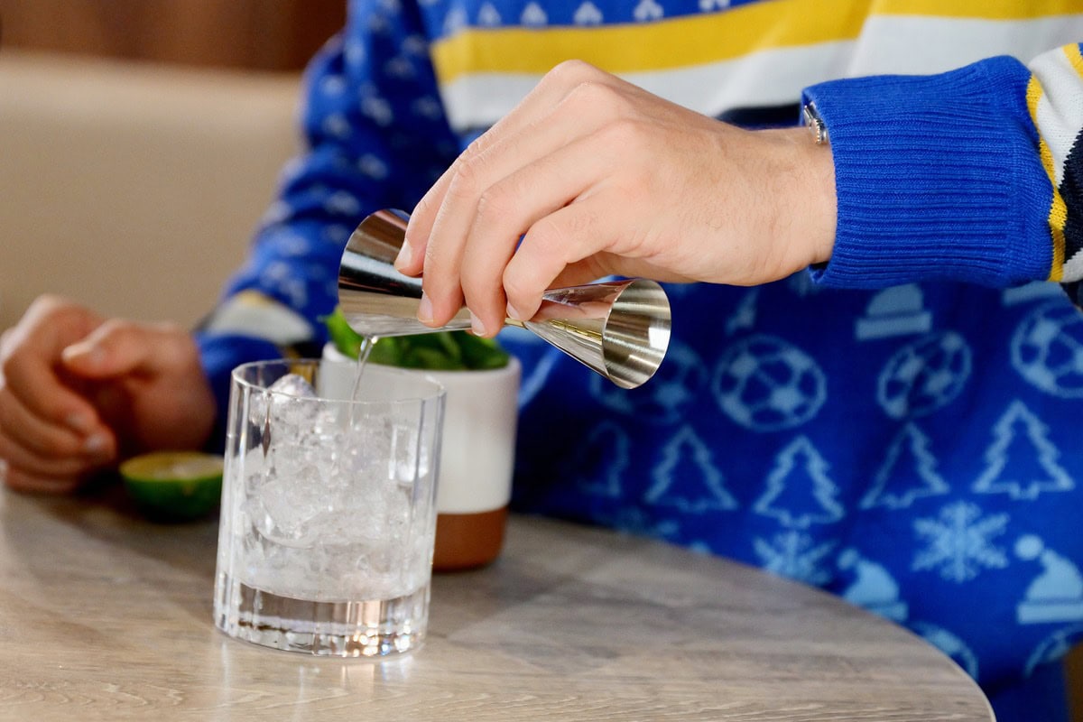 Taste Psychology: How Aroma Shapes Cocktail Perception sensory analysis of beverages