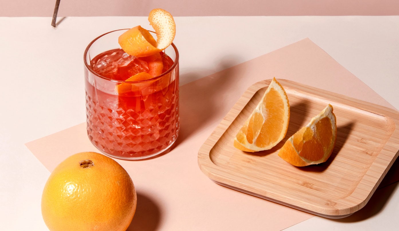 How to make cocktails without a shaker — 10 simple tricks Making a cocktail by hand