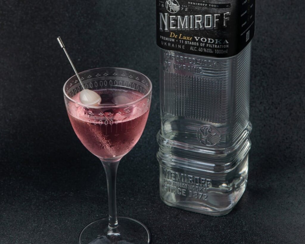 How to Make the Perfect Martini at Home: A Complete Guide simple martini recipe