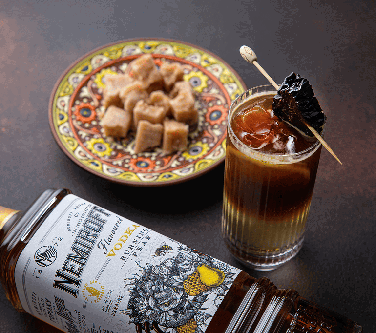 5-Ingredient Vodka Cocktails for Effortless Hosting vodka cocktails with 5 ingredients
